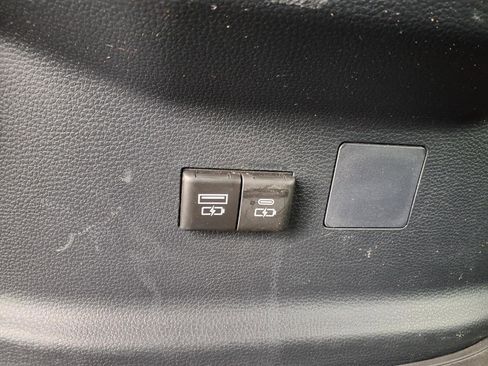 Used 2025 Toyota Tundra SR5 AWD/4WD image 25