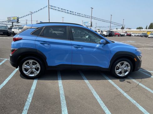 Used 2022 Hyundai Kona SEL w/ Cargo Package AWD/4WD image 6