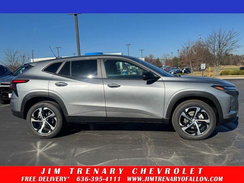 New 2026 Chevrolet Trax RS image 25