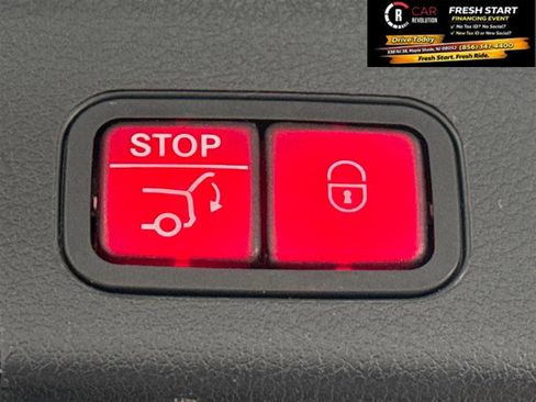 Used 2021 Mercedes-Benz GLB 250 4MATIC image 44