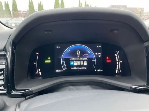 Used 2025 Toyota Camry LE image 38