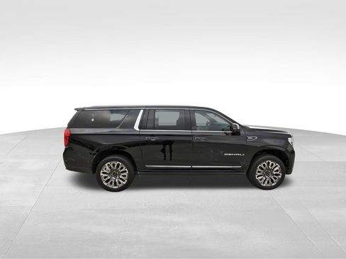 Used 2024 GMC Yukon XL Denali Ultimate image 5