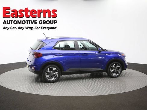 Used 2023 Hyundai Venue Limited w/ Cargo Package FWD image 44