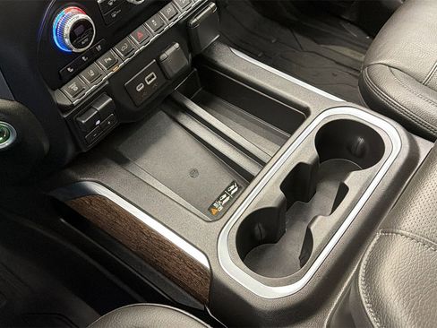 Used 2022 GMC Sierra 2500 Denali image 27