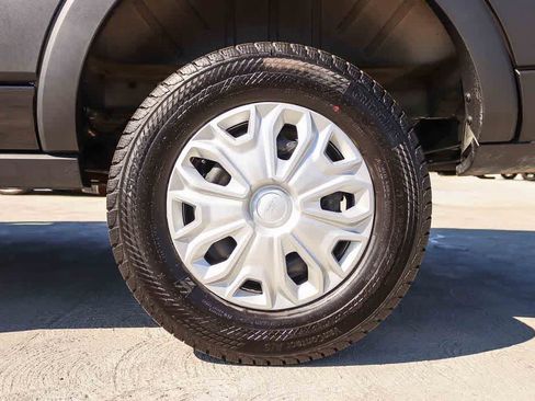 Certified 2025 Ford Transit 250 148 Medium Roof RWD image 10