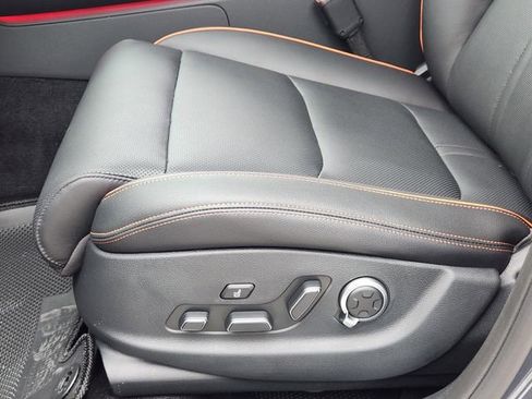 New 2026 Genesis GV70 2.5T Sport Prestige AWD/4WD image 19