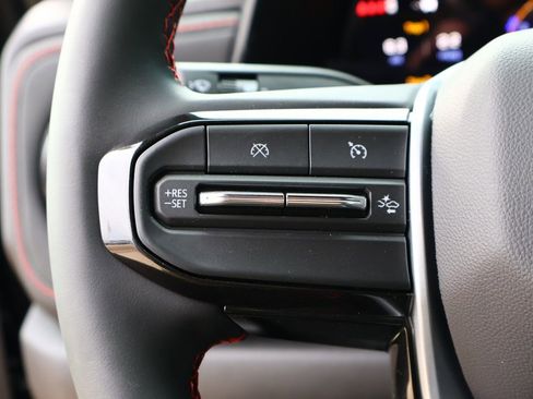 New 2025 Chevrolet Colorado Z71 w/ Midnight Edition image 38