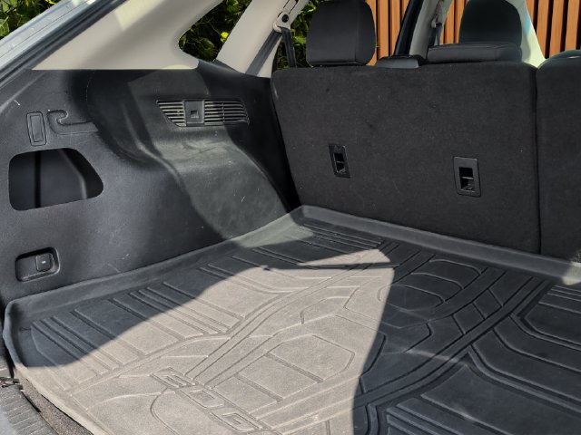 Used 2015 Ford Edge SE w/ Cargo Accessory Package FWD image 20