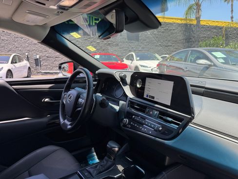Used 2024 Lexus ES 350 w/ Accessory Package (Z1) FWD image 23