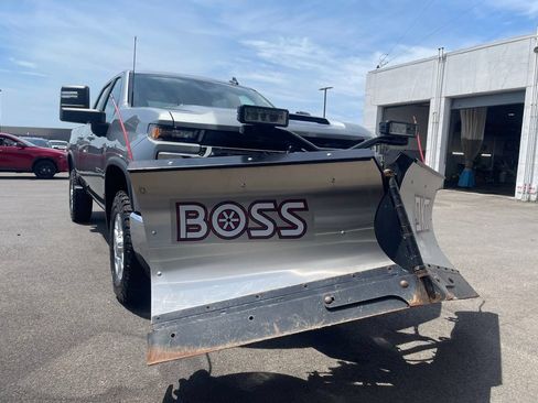 Used 2025 Chevrolet Silverado 2500 LT w/ Convenience Package AWD/4WD image 1