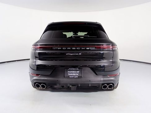 New 2026 Porsche Cayenne S image 11