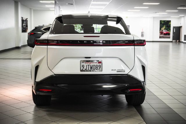 Used 2023 Lexus RZ 450e Premium w/ Technology Package AWD/4WD image 7