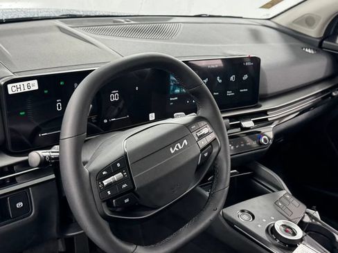 New 2026 Kia Sportage S AWD/4WD image 33