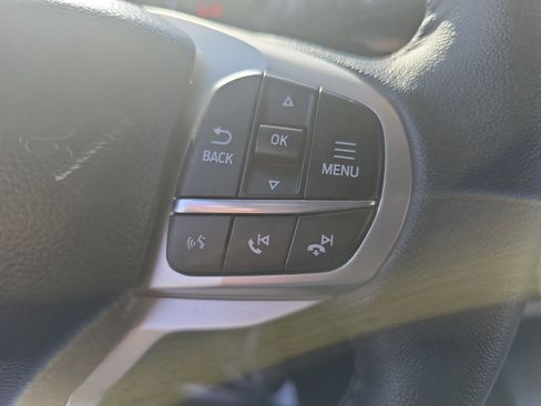 Used 2024 Ford Explorer XLT w/ Equipment Group 202A image 17