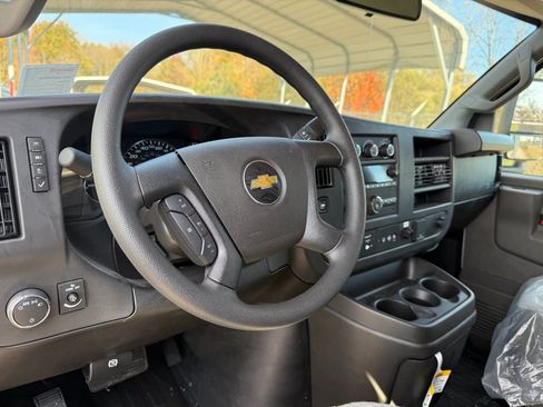 New 2025 Chevrolet Express 3500 w/ Power Convenience Package image 19