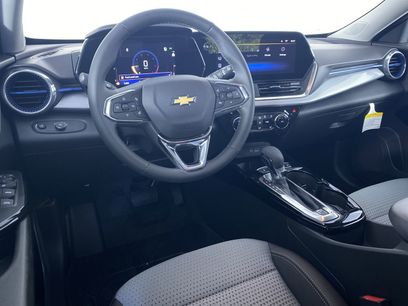 New 2025 Chevrolet Trax LT w/ Driver Confidence Package