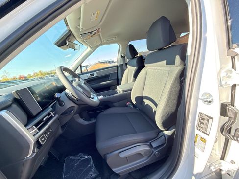 Certified 2026 Hyundai Santa Fe SE AWD/4WD image 14