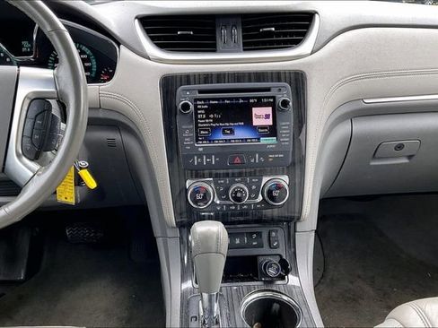 Used 2014 Chevrolet Traverse LTZ AWD/4WD image 9