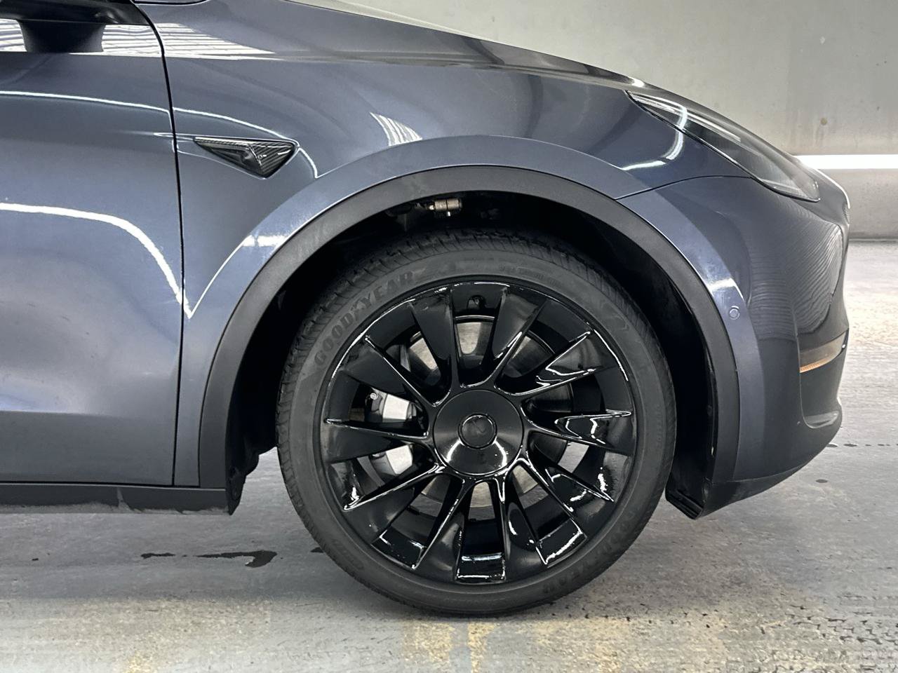 Used 2021 Tesla Model Y Long Range AWD/4WD image 12