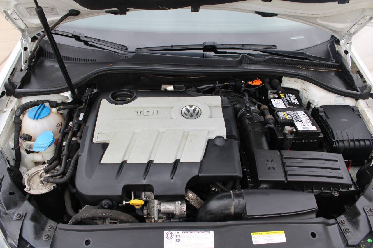 Used 2014 Volkswagen Jetta TDI FWD image 17