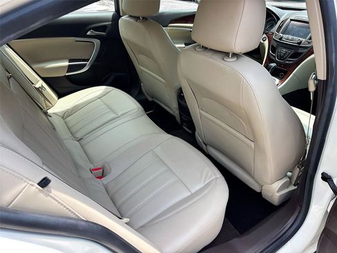Used 2015 Buick Regal Premium w/ Experience Buick Package AWD/4WD image 27