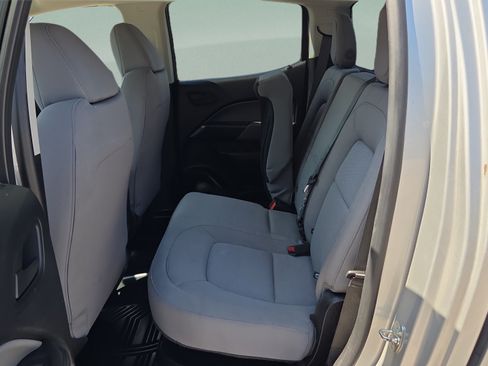 Certified 2020 GMC Canyon 2WD Crew Cab w/ Convenience Package image 10