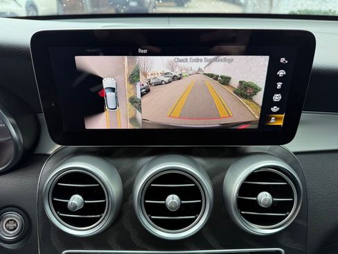 Used 2021 Mercedes-Benz GLC 300 w/ AMG Line image 27