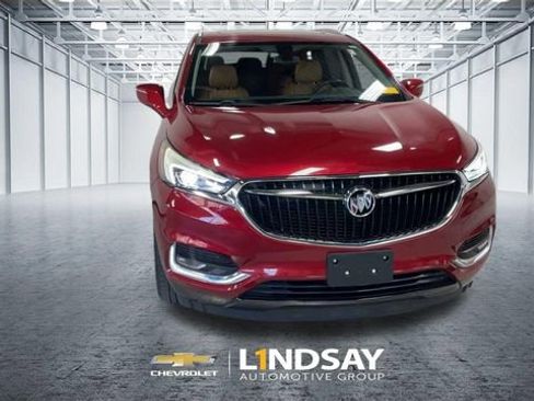 Used 2018 Buick Enclave Essence image 4