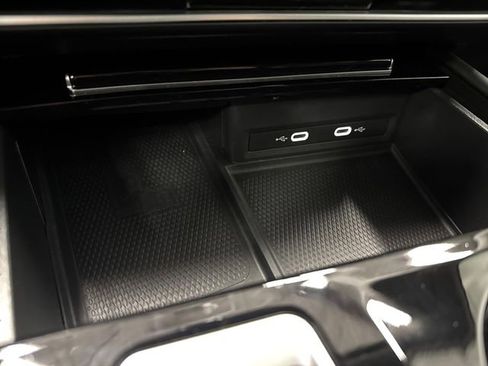 Used 2024 Volkswagen Atlas SEL image 25