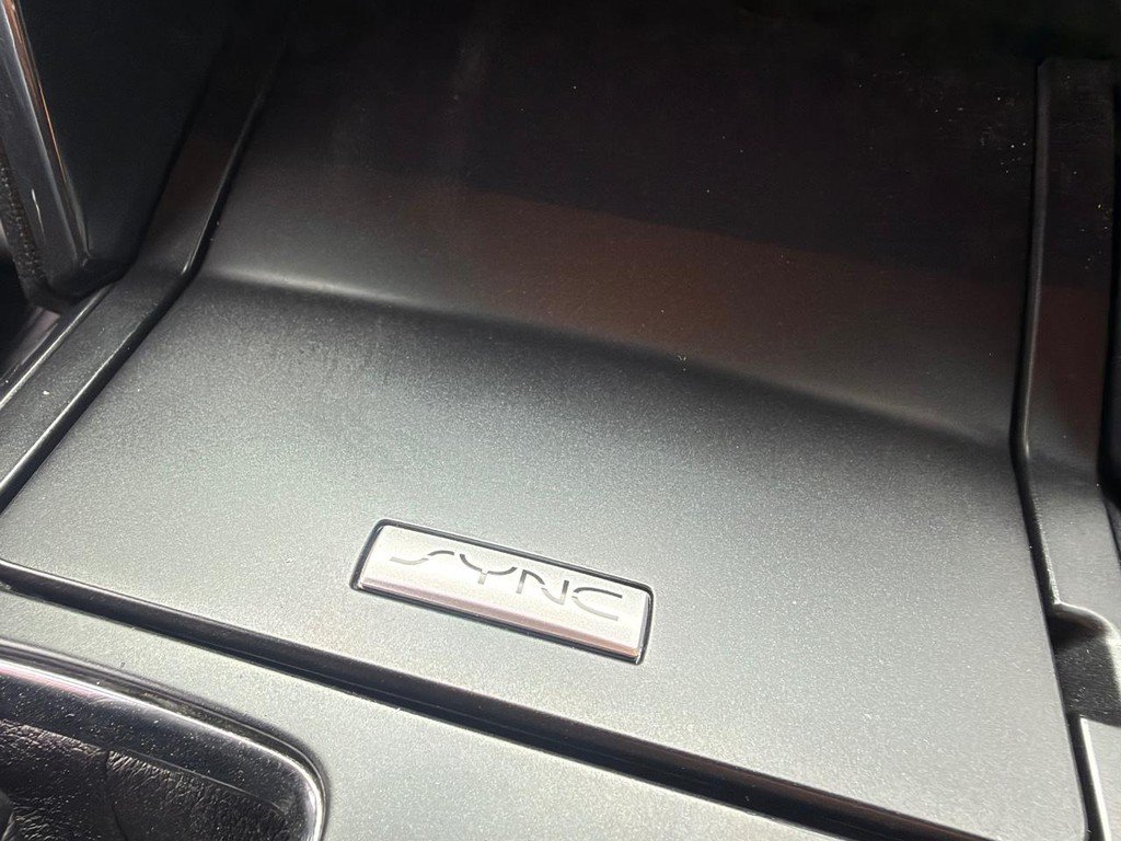 Used 2018 Ford Explorer XLT w/ Equipment Group 201A AWD/4WD image 34