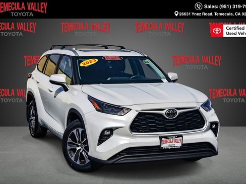 Certified 2023 Toyota Highlander XLE image 1
