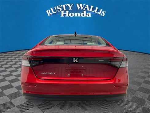 New 2025 Honda Accord SE image 4