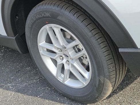 New 2026 Ford Explorer Active image 9