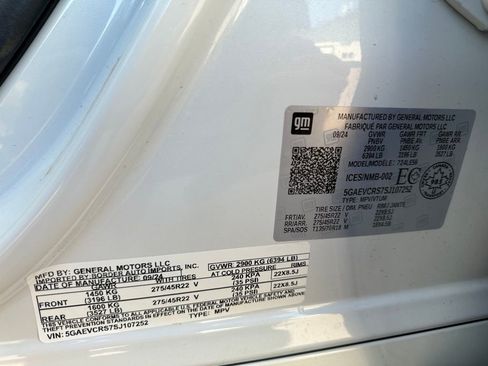 Used 2025 Buick Enclave Avenir w/ Super Cruise Package image 9