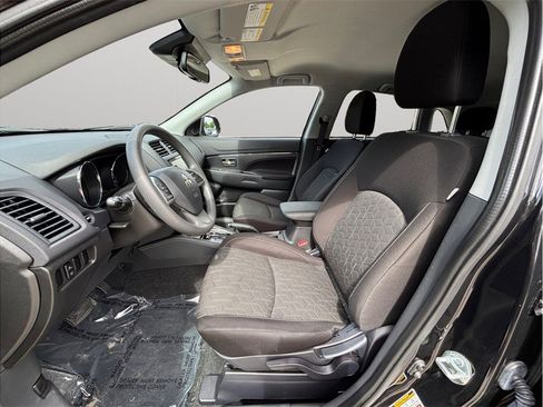 Used 2024 Mitsubishi Outlander Sport AWD image 2