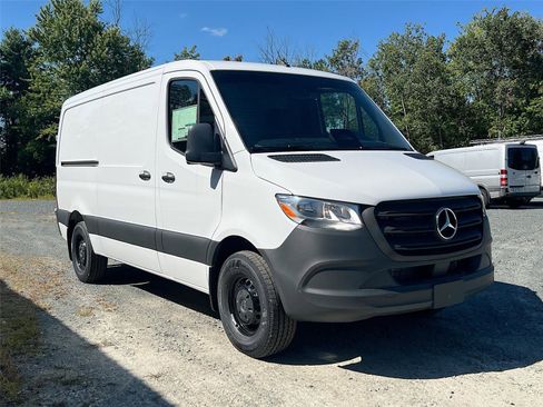New 2025 Mercedes-Benz Sprinter 2500 image 8