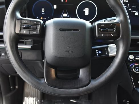 Used 2024 Hyundai Santa Fe Calligraphy FWD image 7