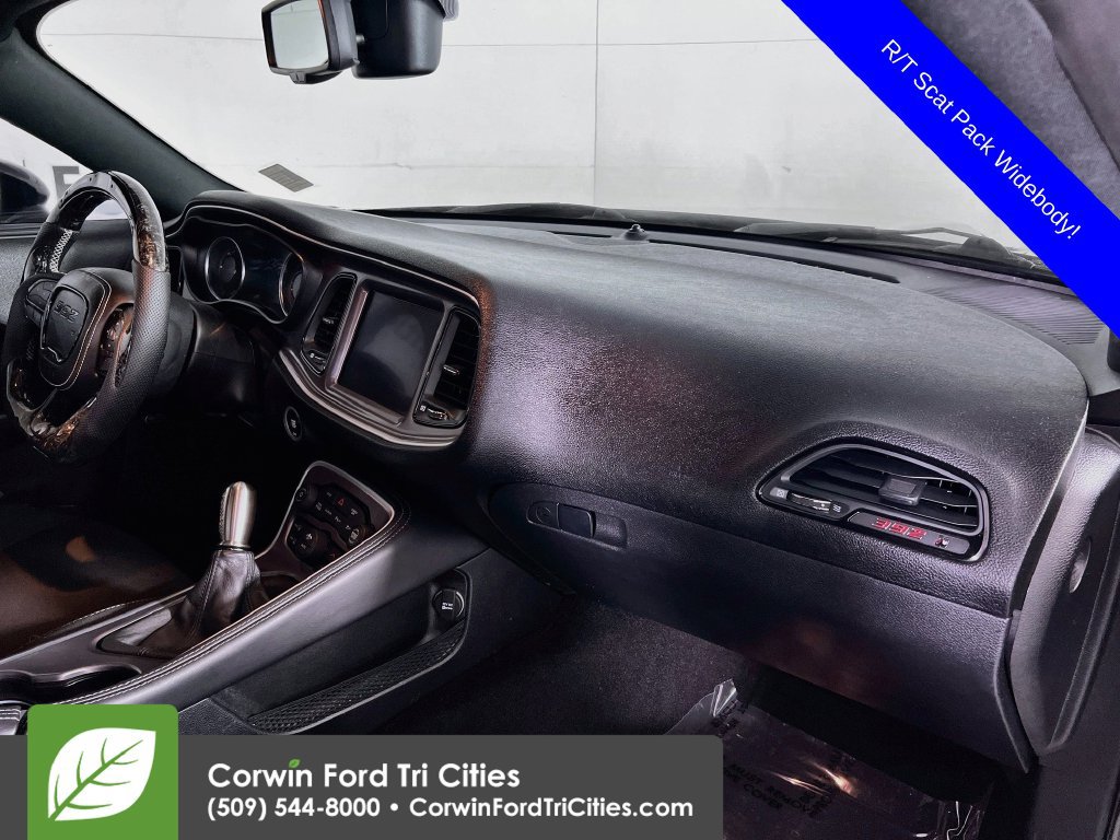 Used 2021 Dodge Challenger R/T Scat Pack RWD image 28