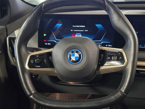 Used 2024 BMW iX xDrive50 w/ Premium Package AWD/4WD image 10
