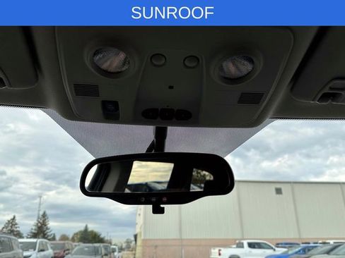 Certified 2017 Chevrolet Traverse LT w/ Style and Technology Package image 28