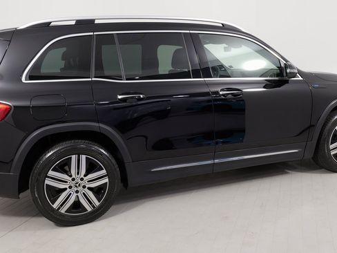 Used 2022 Mercedes-Benz EQB 300 EQB 300 4MATIC image 9