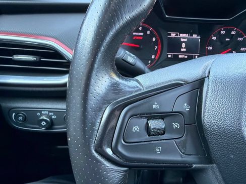 Used 2021 Chevrolet TrailBlazer RS w/ Sun and Liftgate Package FWD image 26