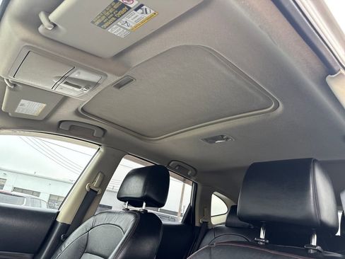 Used 2012 Nissan Rogue SL image 14