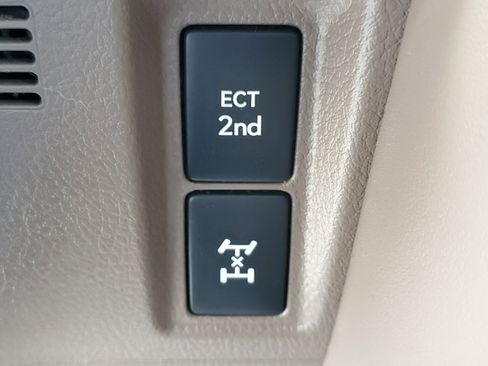 Used 2022 Lexus GX 460 Premium w/ Accessory Package image 29