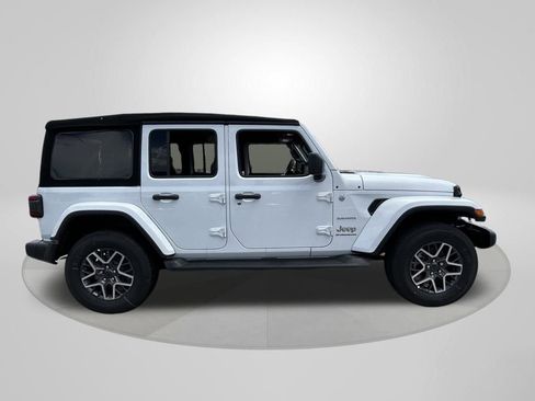 New 2024 Jeep Wrangler Unlimited Sahara AWD/4WD image 8