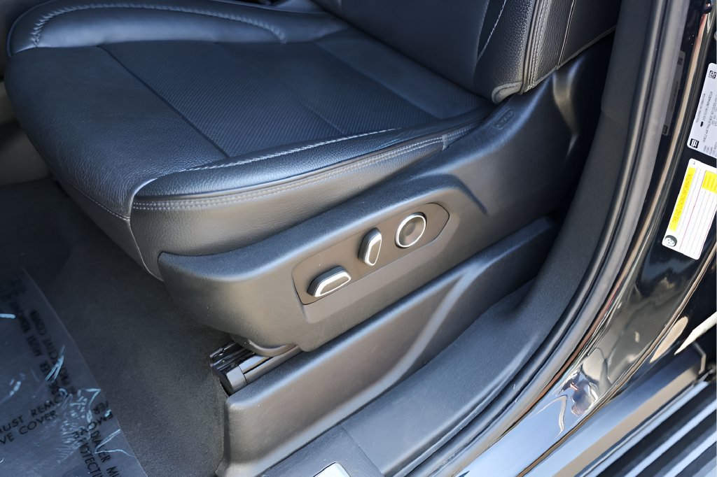 Used 2021 GMC Yukon Denali RWD image 10