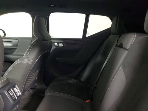 Certified 2023 Volvo XC40 Recharge Ultimate w/ Protection Package Premier AWD/4WD image 14