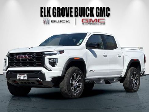 Used 2024 GMC Canyon AT4 w/ AT4 Premium Package image 8