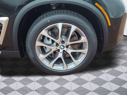 Used 2026 BMW X5 xDrive50e w/ Premium Package AWD/4WD image 10
