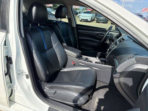 Used 2018 Nissan Altima 2.5 SR w/ SR Midnight Edition FWD image 20